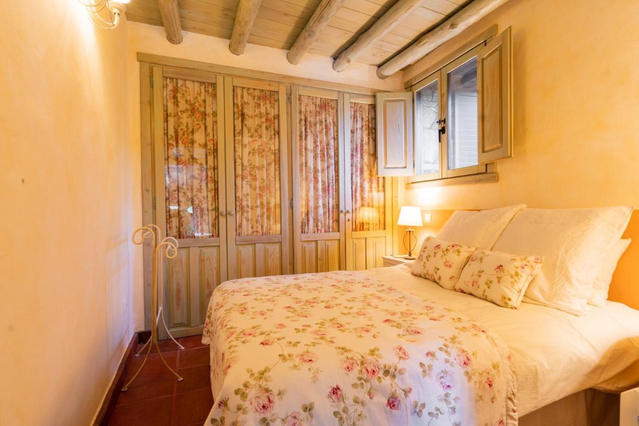 נאבארדונדה דה גרדוס Posada Real La Casa De Arriba מראה חיצוני תמונה