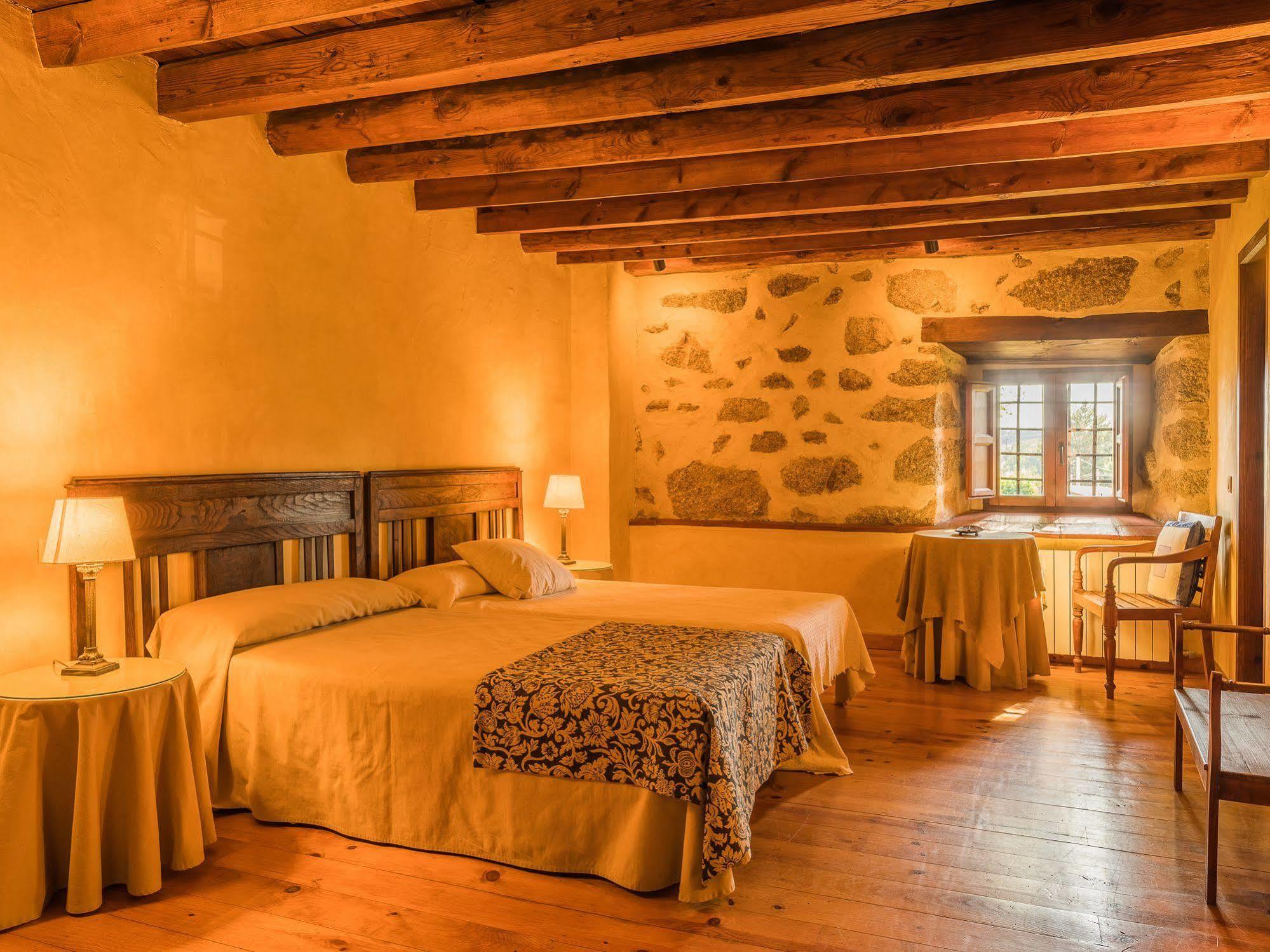 נאבארדונדה דה גרדוס Posada Real La Casa De Arriba מראה חיצוני תמונה
